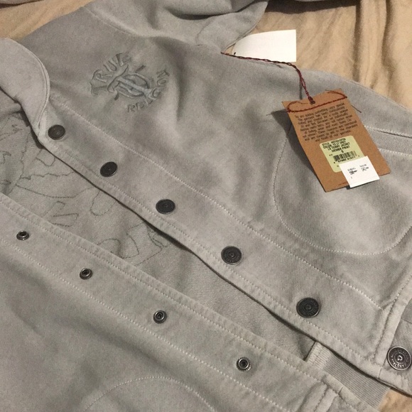 Sweater - Picture 1 of 3